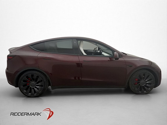 Tesla Model Y 10 of 30