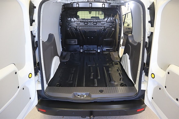 Ford Transit Connect 8 of 19
