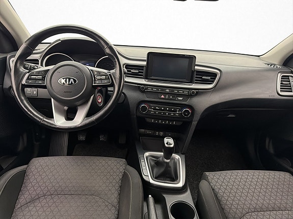 Kia Ceed 12 of 30