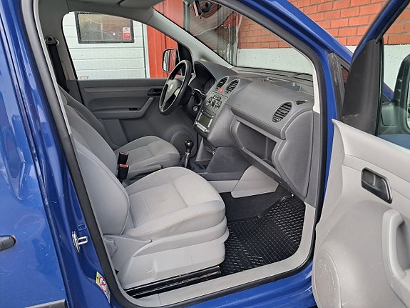 Volkswagen Caddy 14 of 21