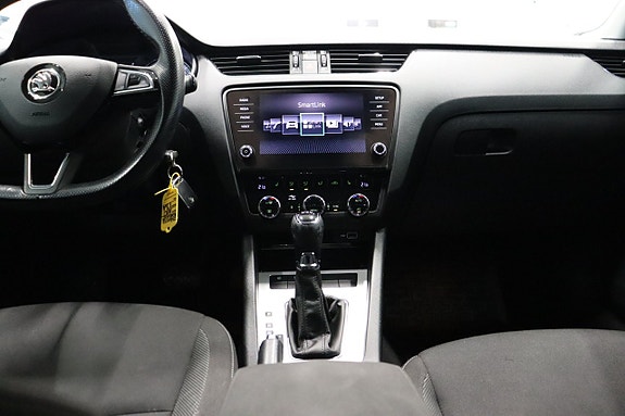 Skoda Octavia 13 of 29