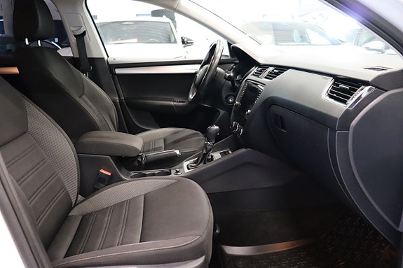 Skoda Octavia 9 of 29