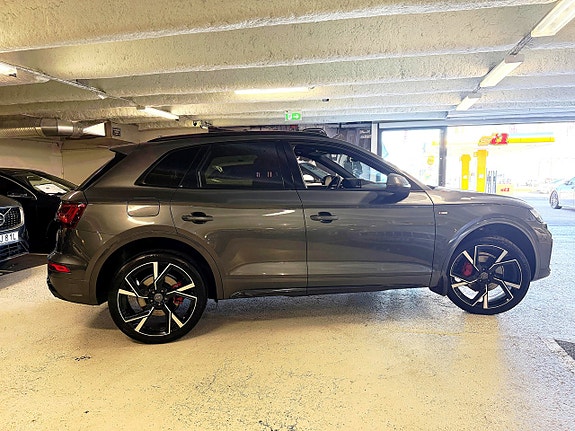 Audi Q5 6 of 24