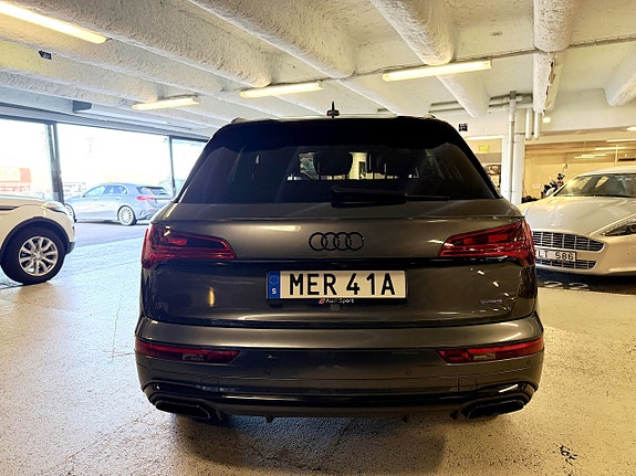 Audi Q5 8 of 24