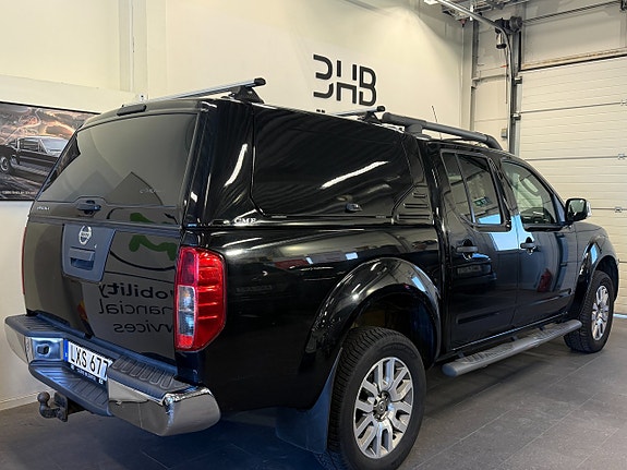 Nissan Navara Double Cab 3.0 dCi V6 231 ch BVA 4x4 / Hardtop Alpha / Bose / Toit ouvrant / Caméra de recul