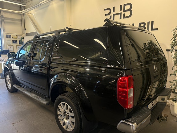 Nissan Navara Double Cab 3.0 dCi V6 231 ch BVA 4x4 / Hardtop Alpha / Bose / Toit ouvrant / Caméra de recul