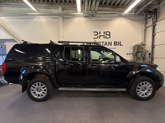 Nissan Navara Double Cab 3.0 dCi V6 231 ch BVA 4x4 / Hardtop Alpha / Bose / Toit ouvrant / Caméra de recul