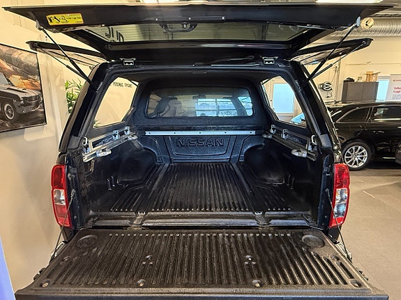 Nissan Navara Double Cab 3.0 dCi V6 231 ch BVA 4x4 / Hardtop Alpha / Bose / Toit ouvrant / Caméra de recul