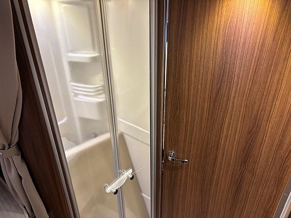 Hymer MLT 620 Mercedes Benz 12 of 15