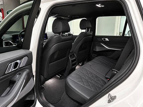 BMW X5 9 of 13