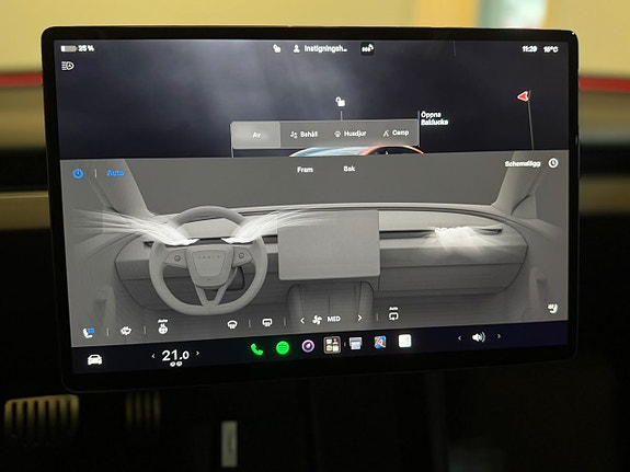 Tesla Model 3 21 of 27