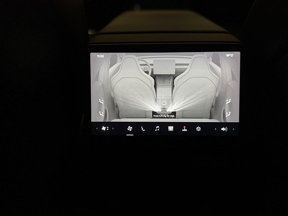 Tesla Model 3 15 of 27