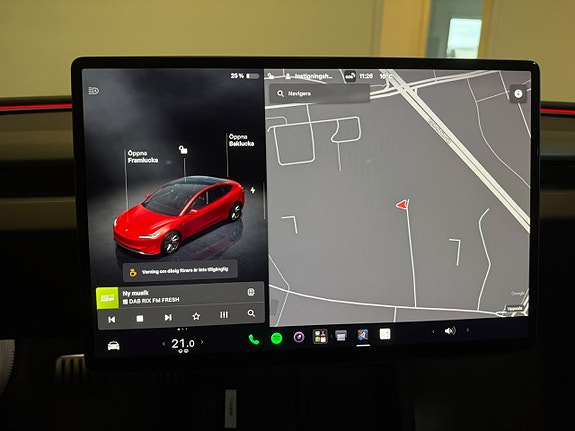 Tesla Model 3 18 of 27