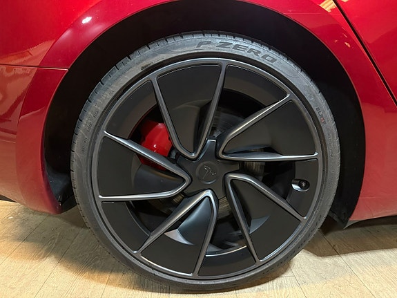 Tesla Model 3 26 of 27