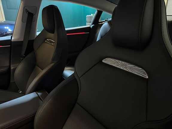 Tesla Model 3 7 of 27