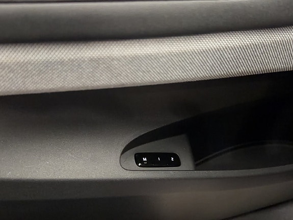 Polestar 2 15 of 30