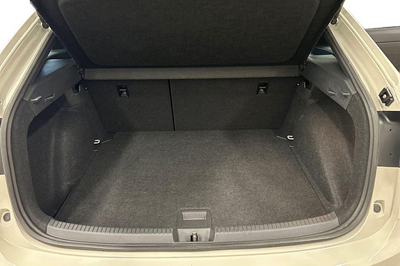 Volkswagen Taigo 9 of 16