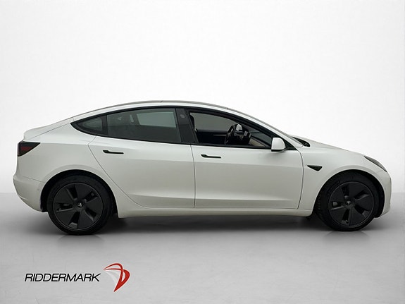 Tesla Model 3 9 of 30