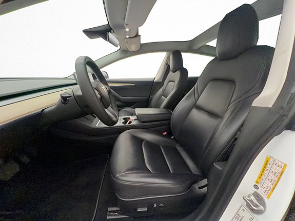 Tesla Model 3 12 of 30