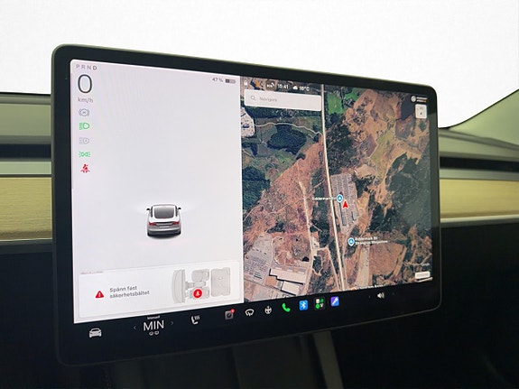 Tesla Model 3 17 of 30
