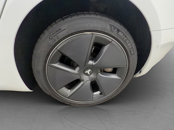 Tesla Model 3 30 of 30