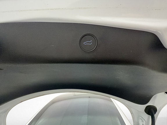 Tesla Model 3 26 of 30