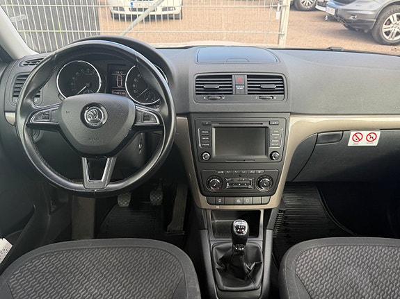 Skoda Yeti Outdoor 6 of 14