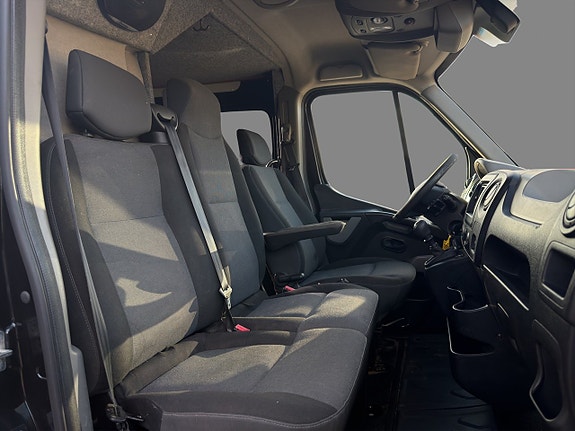 Renault Master 15 of 18