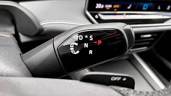 Volkswagen Passat 17 of 19