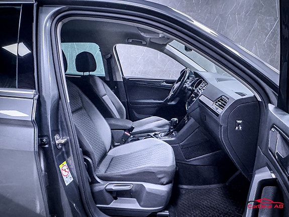 Volkswagen Tiguan 15 of 30