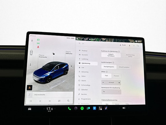 Tesla Model Y 21 of 30