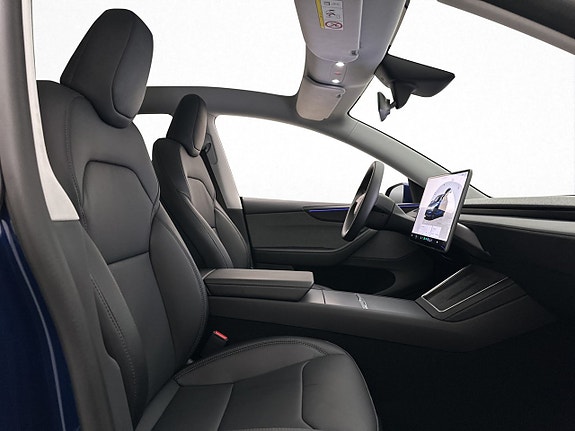 Tesla Model Y 27 of 30