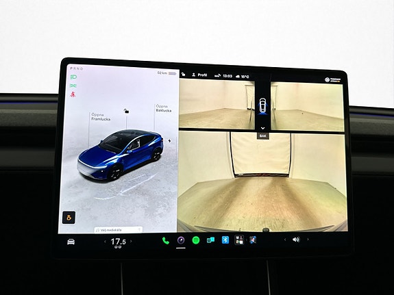 Tesla Model Y 18 of 30