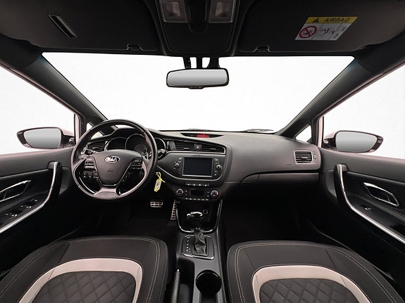 Kia Ceed 25 of 30