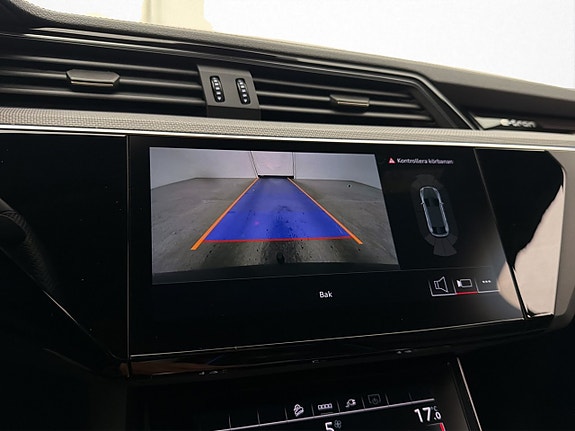 Audi Q8 18 of 30