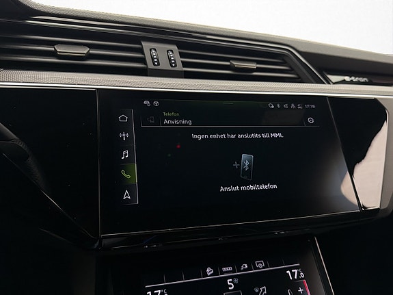 Audi Q8 20 of 30