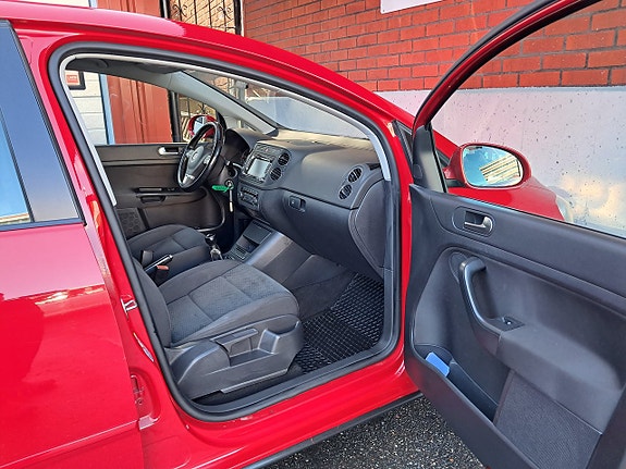 Volkswagen Golf Plus 12 of 17