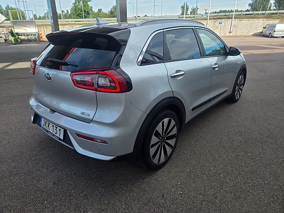 Kia Niro 8 of 21