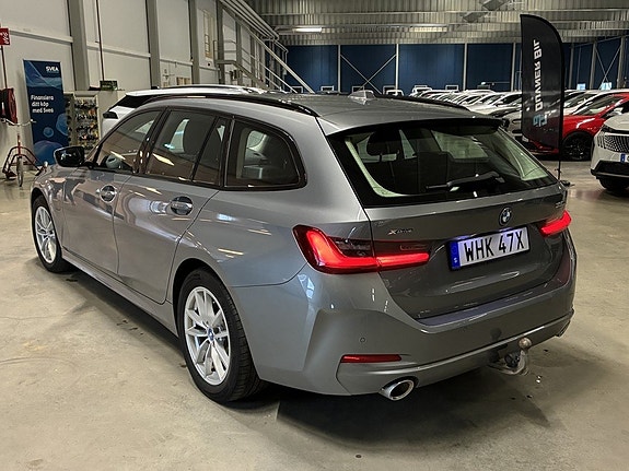 BMW 330e 6 of 23