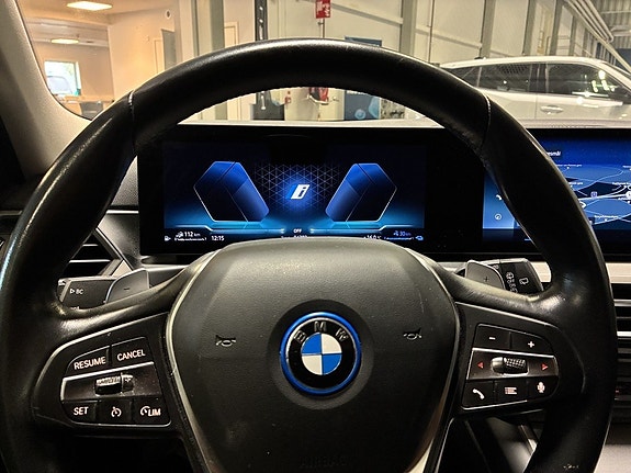 BMW 330e 19 of 23