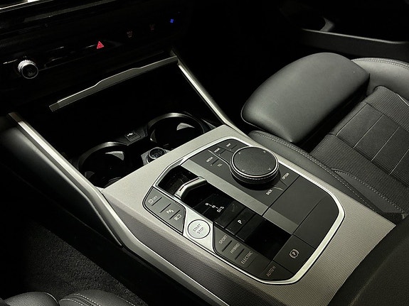 BMW 330e 15 of 23