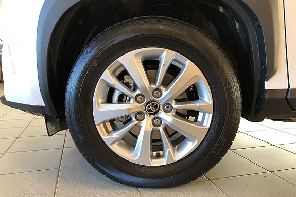 Toyota Yaris Cross 17 of 21