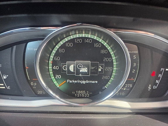 Volvo XC60 19 of 24