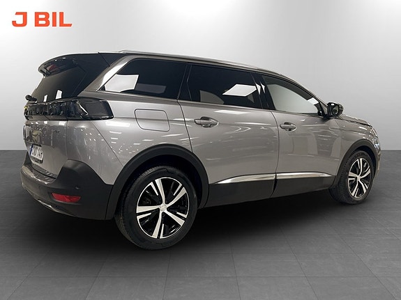 Peugeot 5008 3 of 17