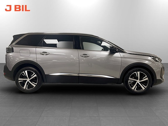 Peugeot 5008 16 of 17