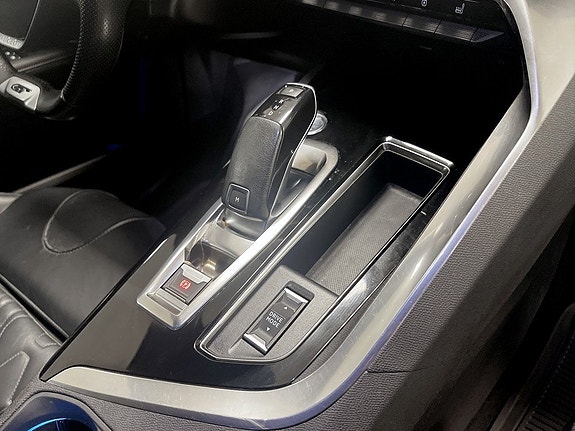 Peugeot 5008 12 of 17