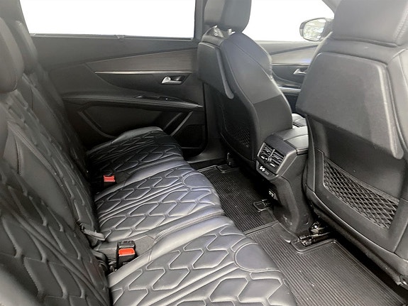 Peugeot 5008 14 of 17