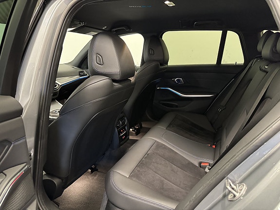 BMW 330e 10 of 24
