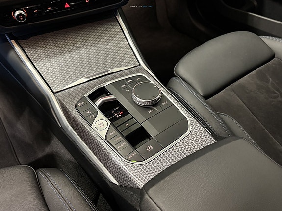 BMW 330e 8 of 24