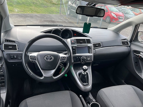 Toyota Verso 10 of 11